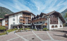 Aparthotel Majestic